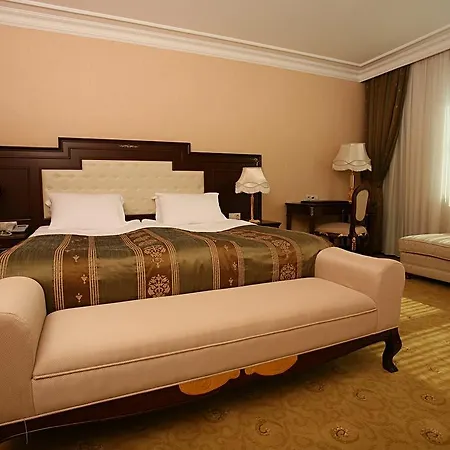 Latanya Palm & Hotel Antalia